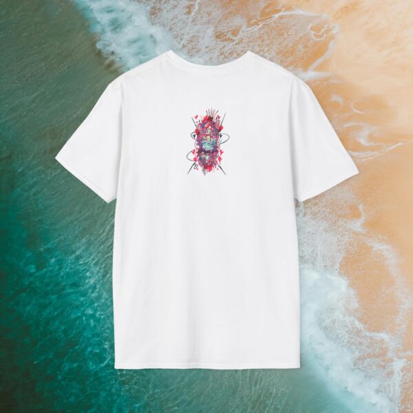 Queen stamp Tshirt - Image 8